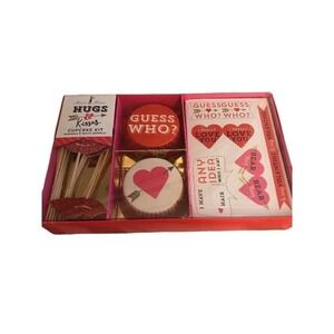 Meri Meri Hugs and Kisses Valentine Day Cupcake Decor Kit New Glitter Lips‎